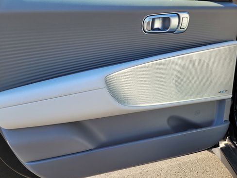 New 2023 Hyundai Ioniq 6 Limited image 16