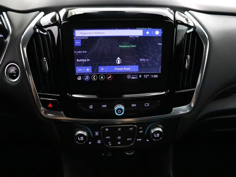 Used 2023 Chevrolet Traverse LT w/ LT Premium Package AWD/4WD image 24