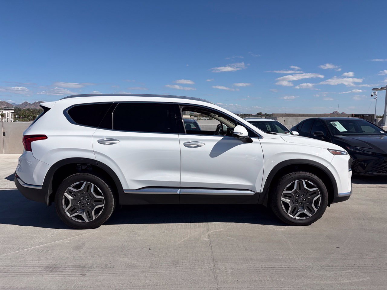 Used 2023 Hyundai Santa Fe Limited AWD/4WD image 3