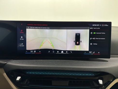 Used 2025 BMW i4 xDrive40i w/ Parking Assistance Package image 34