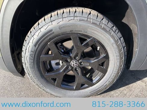 New 2026 Volkswagen Atlas Peak Edition image 30