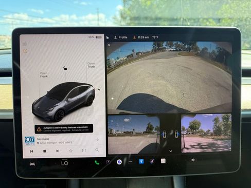 Used 2023 Tesla Model Y Long Range image 28