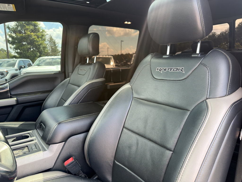 Used 2018 Ford F150 Raptor w/ Equipment Group 802A Luxury AWD/4WD image 21