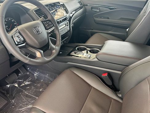 New 2026 Honda Ridgeline Black Edition image 10