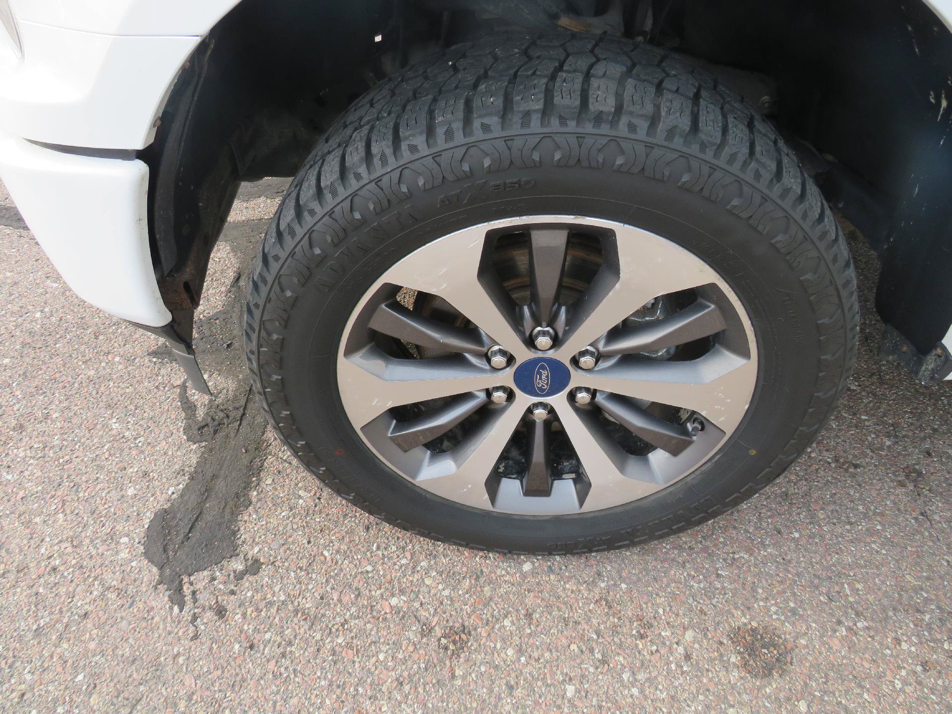 Used 2019 Ford F150 XL w/ Equipment Group 101A Mid AWD/4WD image 2