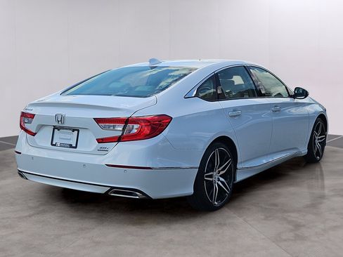 Certified 2021 Honda Accord Touring image 2