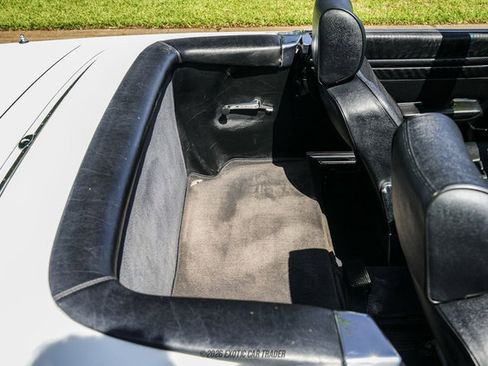 Used 1987 Mercedes-Benz 560 SL image 38