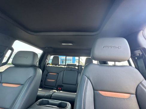 Used 2024 GMC Sierra 1500 AT4 w/ Technology Package AWD/4WD image 34