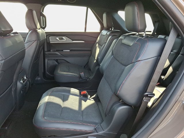 New 2027 Ford Explorer ST AWD/4WD image 7