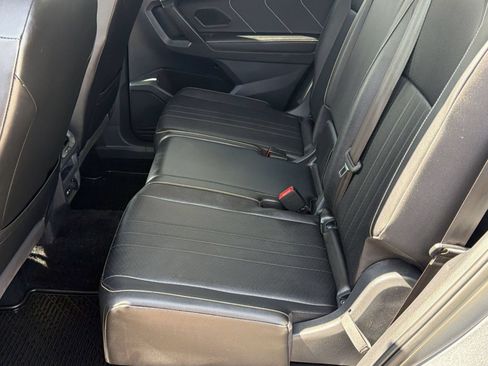 Used 2022 Volkswagen Tiguan SE FWD image 26