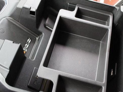 Used 2024 GMC Sierra 3500 Denali Ultimate image 29