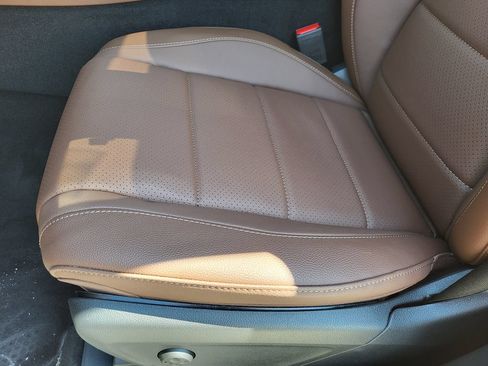 Used 2025 Mercedes-Benz GLS 450 4MATIC image 13