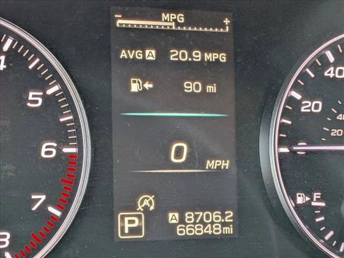 Used 2021 Subaru Outback Premium image 5