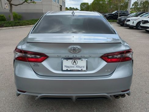 Used 2024 Toyota Camry SE FWD image 5