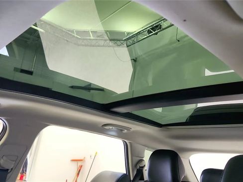 Used 2023 Kia Sportage SX image 24