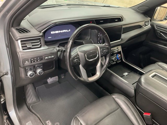 Used 2023 GMC Yukon Denali AWD/4WD image 6