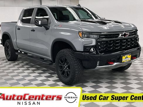 Used 2025 Chevrolet Silverado 1500 ZR2 w/ Technology Package AWD/4WD image 1