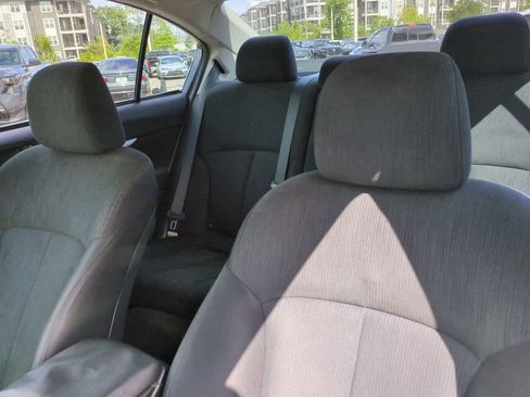 Used 2014 Subaru Legacy 2.5i Premium AWD/4WD image 8