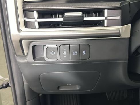 Used 2024 Hyundai Santa Fe SEL FWD image 19