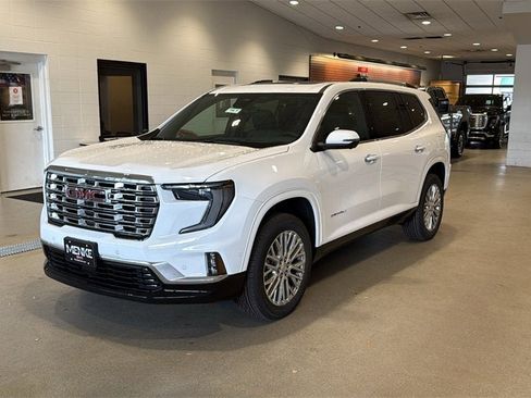 New 2026 GMC Acadia Denali w/ Super Cruise Package image 3