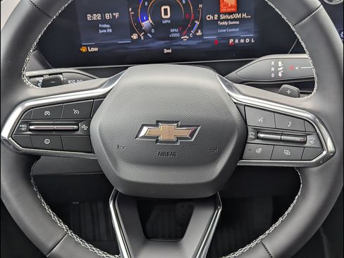 New 2026 Chevrolet Traverse LT w/ LPO, Floor Liner Package FWD image 20