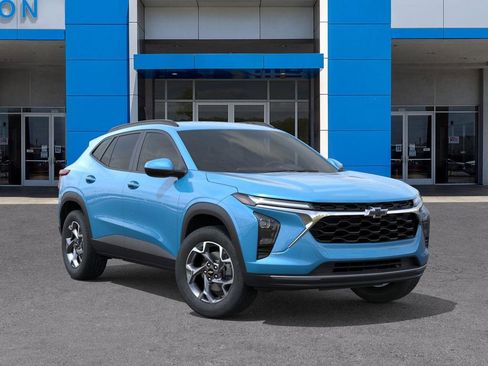 New 2026 Chevrolet Trax LT w/ Driver Confidence Package image 7