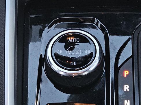 Used 2024 Chevrolet Colorado Trail Boss w/ Advanced Trailering Package image 16