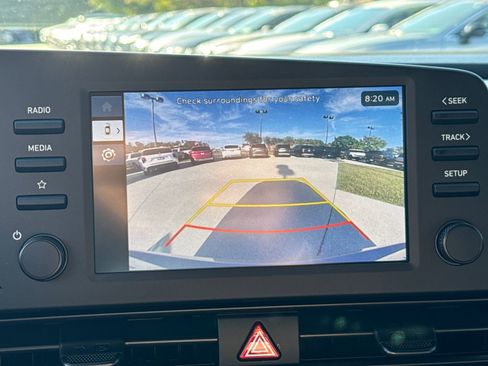 Certified 2025 Hyundai Elantra Sport image 30