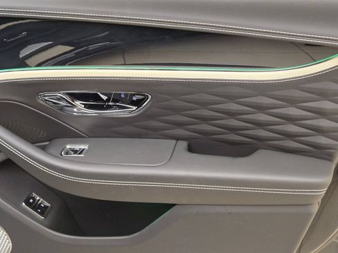 Certified 2024 Bentley Flying Spur W12 AWD/4WD image 26