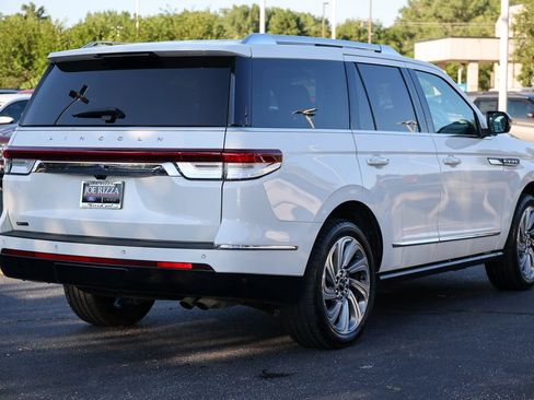 Used 2022 Lincoln Navigator Reserve AWD/4WD image 29