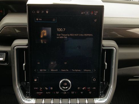 Used 2025 GMC Yukon Elevation w/ Elevation Premium Package image 40