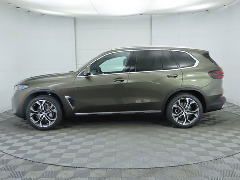 New 2026 BMW X5 sDrive40i w/ Climate Comfort Package image 8
