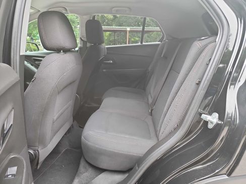Used 2020 Chevrolet Trax LS w/ Tint and Cruise Package FWD image 25