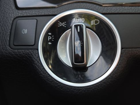 Used 2016 Mercedes-Benz E 550 Cabriolet image 26