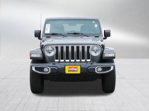Used 2020 Jeep Wrangler Unlimited Sahara image 2
