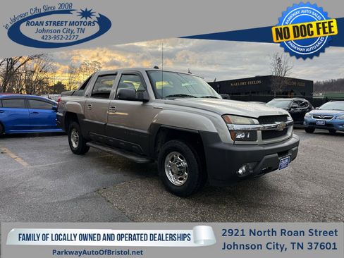 Used 2005 Chevrolet Avalanche 2500 w/ Preferred Equipment Group image 1