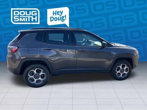 Certified 2022 Jeep Compass Trailhawk AWD/4WD image 6