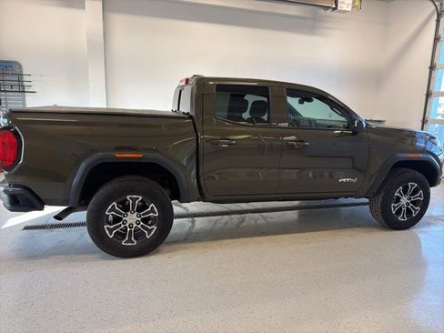 Used 2025 GMC Canyon AT4 w/ AT4 Premium Package image 9