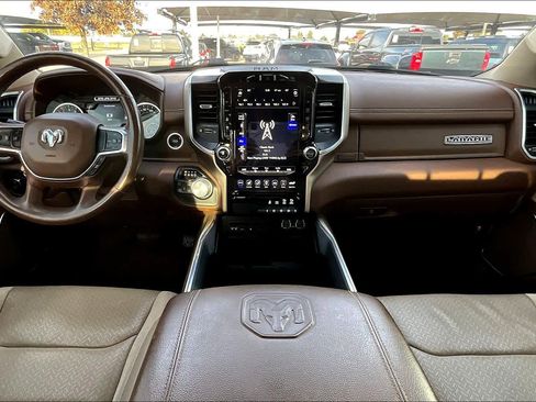 Used 2019 RAM 1500 Laramie image 12