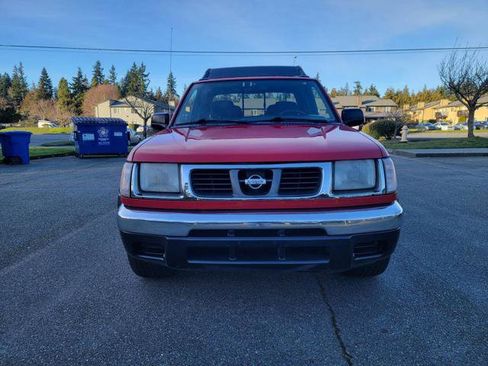 Used 2000 Nissan Frontier XE image 3