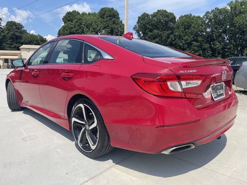 Used 2018 Honda Accord Sport image 7
