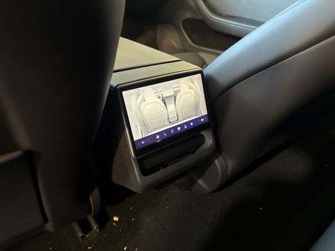 Used 2024 Tesla Model 3 Standard Range RWD image 14
