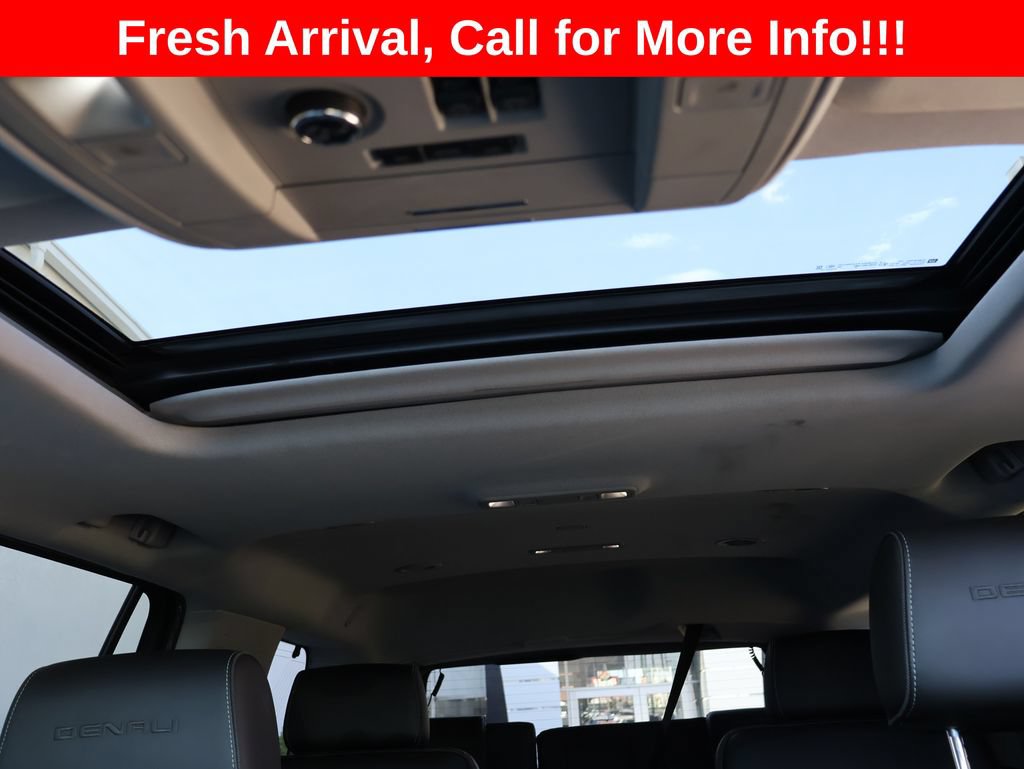 Used 2020 GMC Yukon Denali w/ Denali Premium Package AWD/4WD image 37
