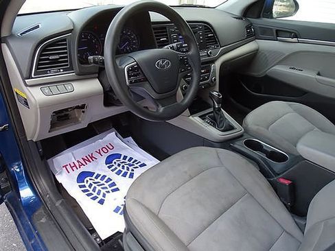 Used 2017 Hyundai Elantra SE image 20