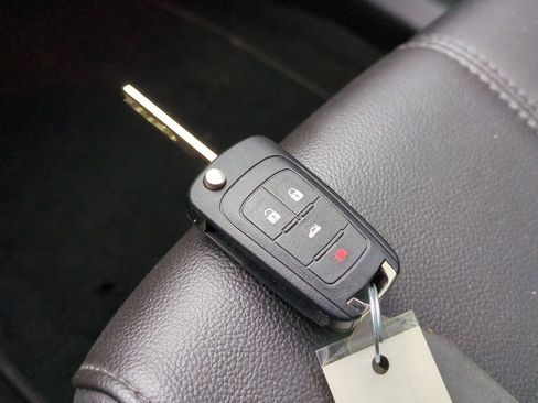 Used 2017 Chevrolet Impala LT image 36