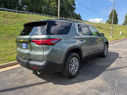 Used 2023 Chevrolet Traverse LT AWD/4WD image 7