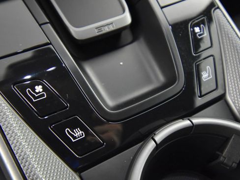 Used 2021 Porsche 911 Carrera S image 34