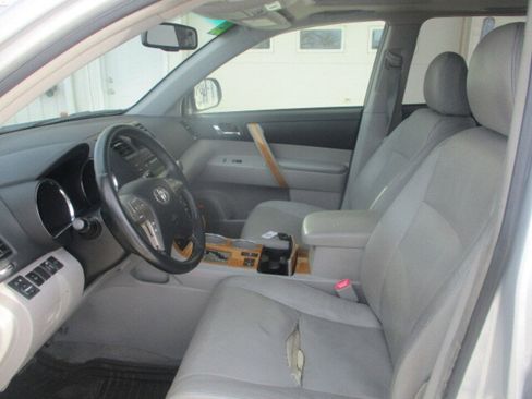 Used 2009 Toyota Highlander Limited image 30