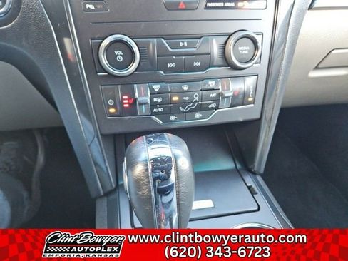 Used 2019 Ford Explorer XLT w/ Equipment Group 202A image 22