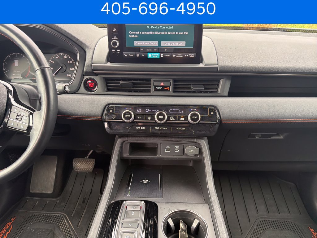 Used 2025 Honda Pilot TrailSport image 26